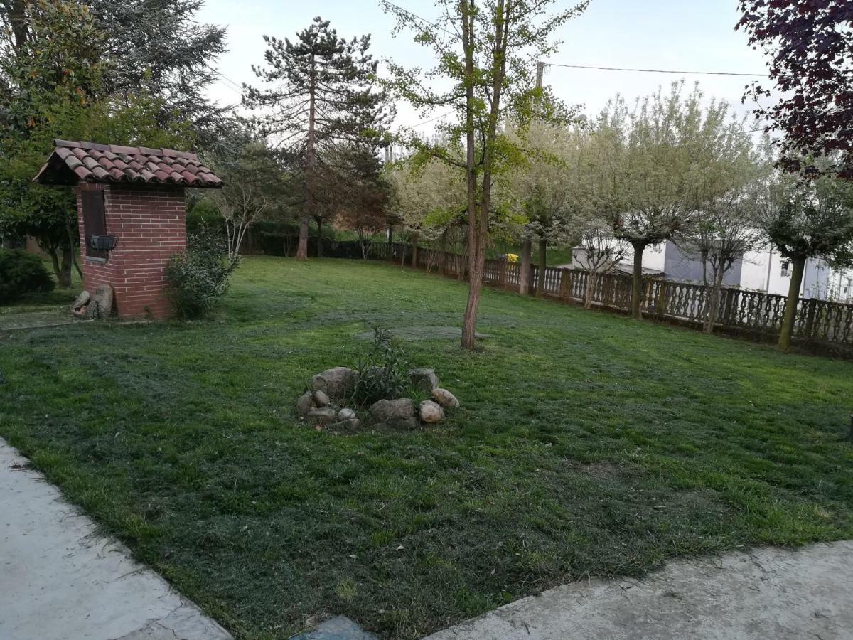 Villa Laura Incisa Scapaccino Zewnętrze zdjęcie